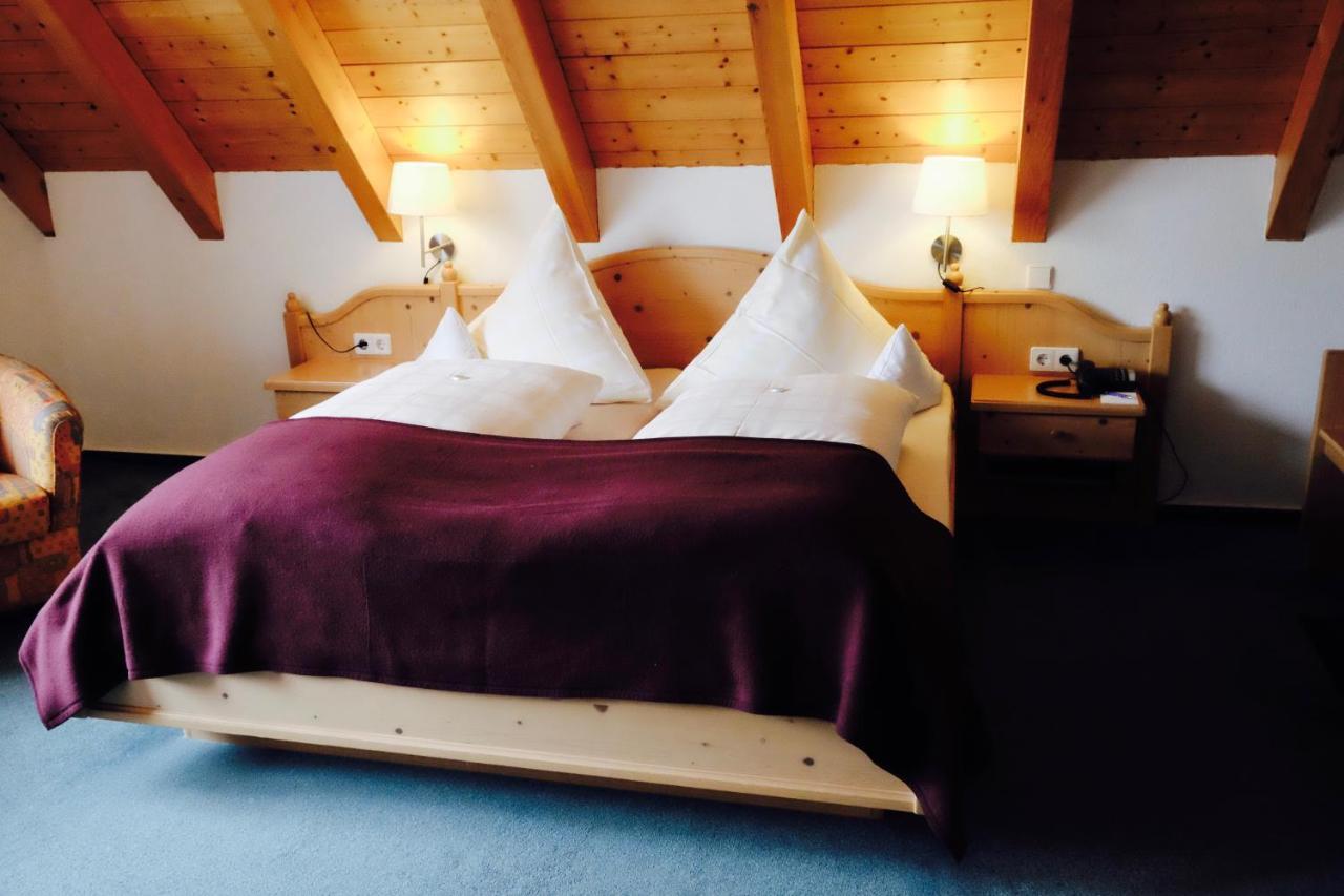 席勒伯格酒店 Schonach im Schwarzwald 外观 照片